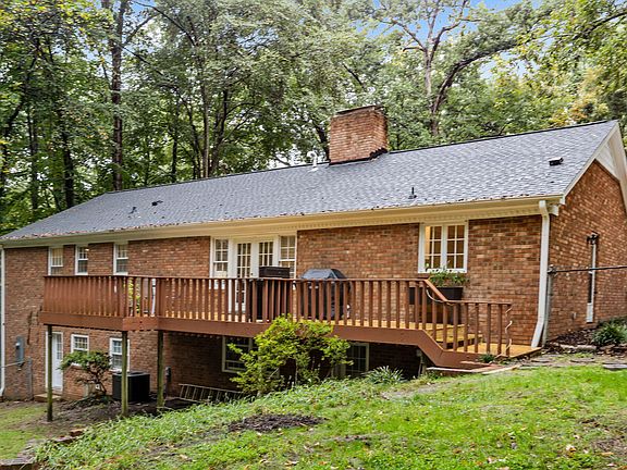 5th image of 4902 Carteret Dr