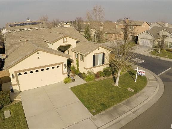 2nd image of 6513 Blue Poppy Dr
