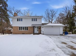 4721 33rd Ave N, Golden Valley, MN 55422