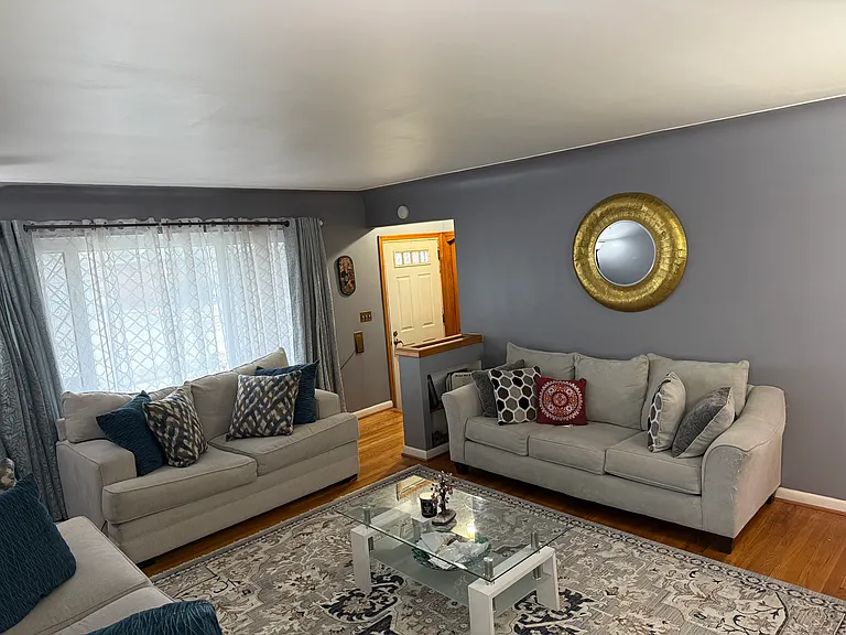 8565 Potomac Ave — Photo 26