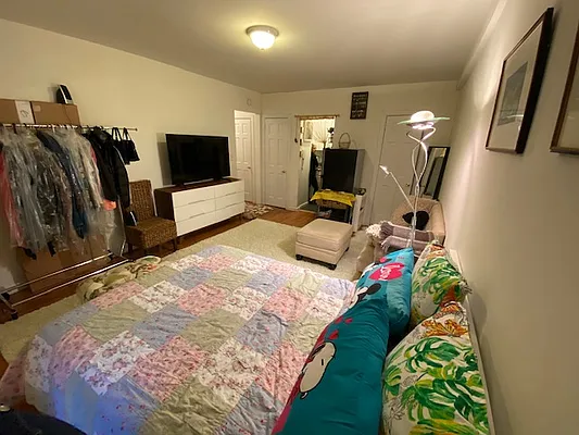 Rented by Compass | media 21