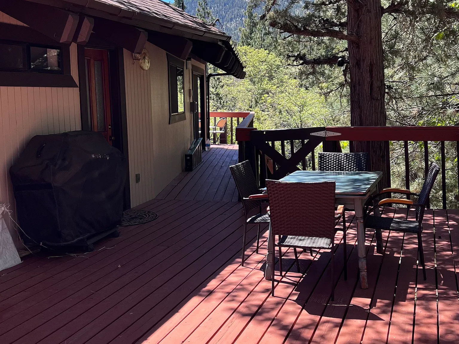 3 bed, 2400 sqft, $3,445 — Photo 3
