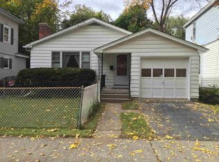 19 Fitchett St, Poughkeepsie, NY 12601