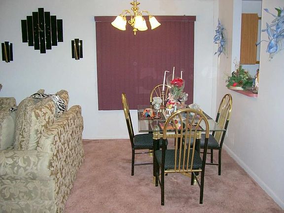 5th image of 2890 NE 5th Ct