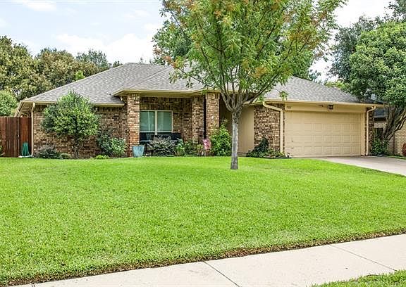 5th image of 2212 Bershire Dr