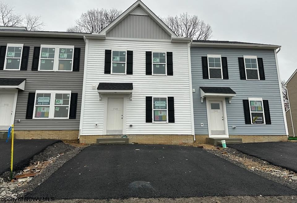 1st image of 750 Mulligan Ct