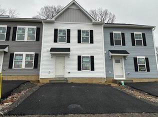 750 Mulligan Ct, Maidsville, WV 26541