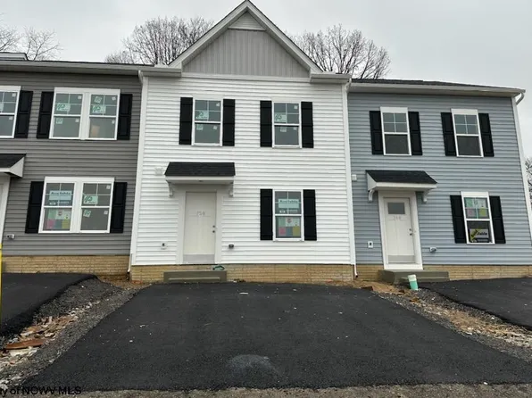 750 Mulligan Ct, Maidsville, WV 26541