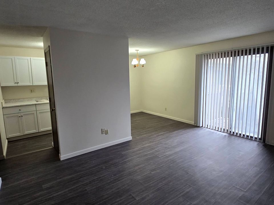 1st image of 1304 N Granville Ave APT D