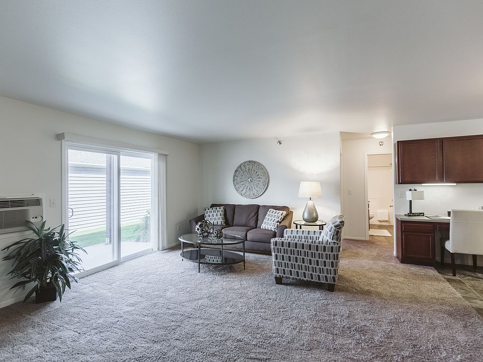 1st image of 4400 21st St SE #4410-210