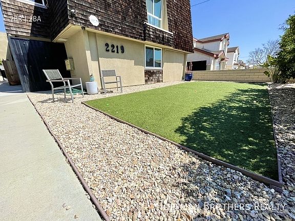 3rd image of 2219 Ruhland Ave APT 1