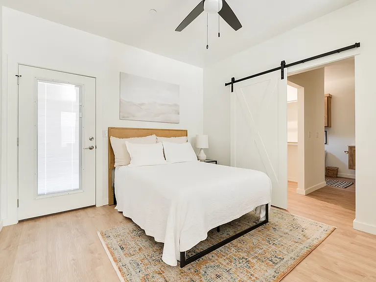 B12 Apartments — Photo 17