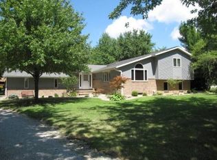 26810 Lakeland Rd, Morton, IL 61550