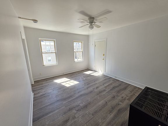 3rd image of 133 Church St APT 2R