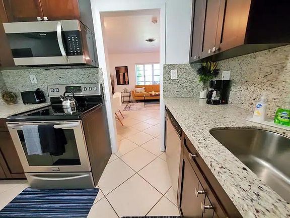 5th image of 7248 SW 63rd Ave