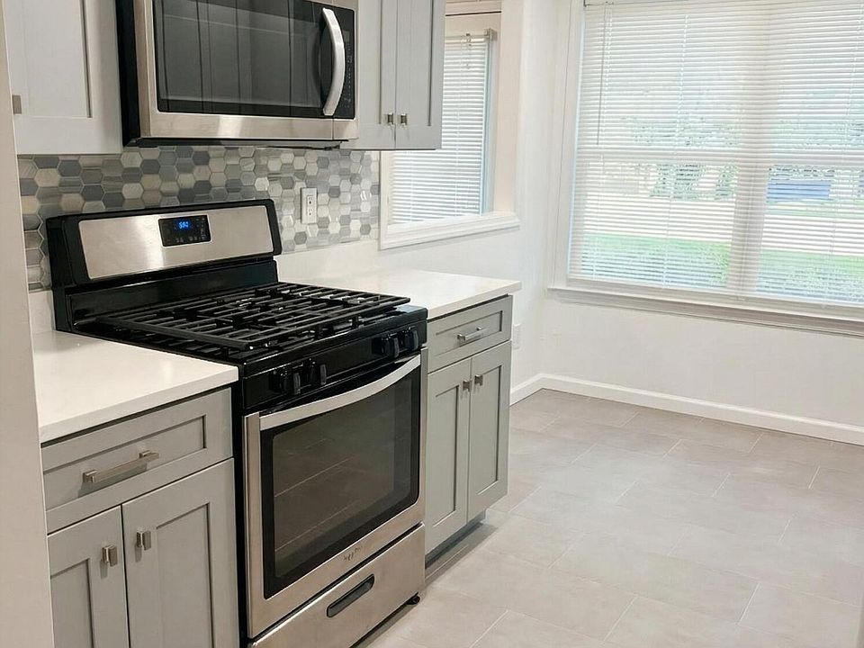 2nd image of 345 Sequoia Ct