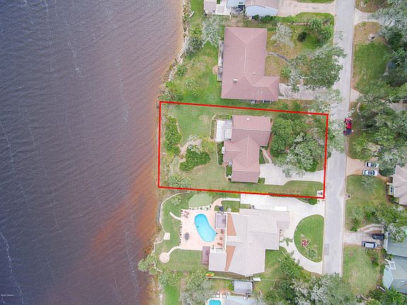 3rd image of 1411 Oak Forest Dr