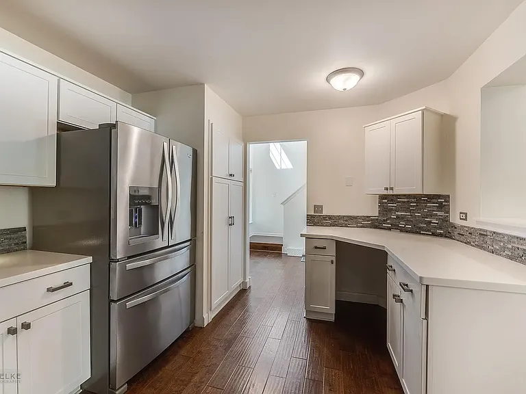 3220 Cool Springs Ct — Photo 8