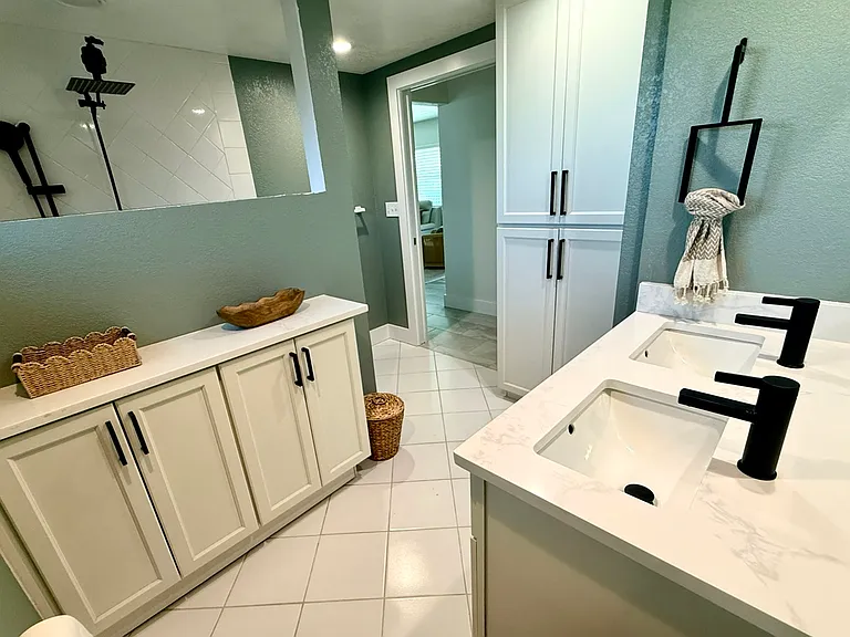406 W Grace St — Photo 12