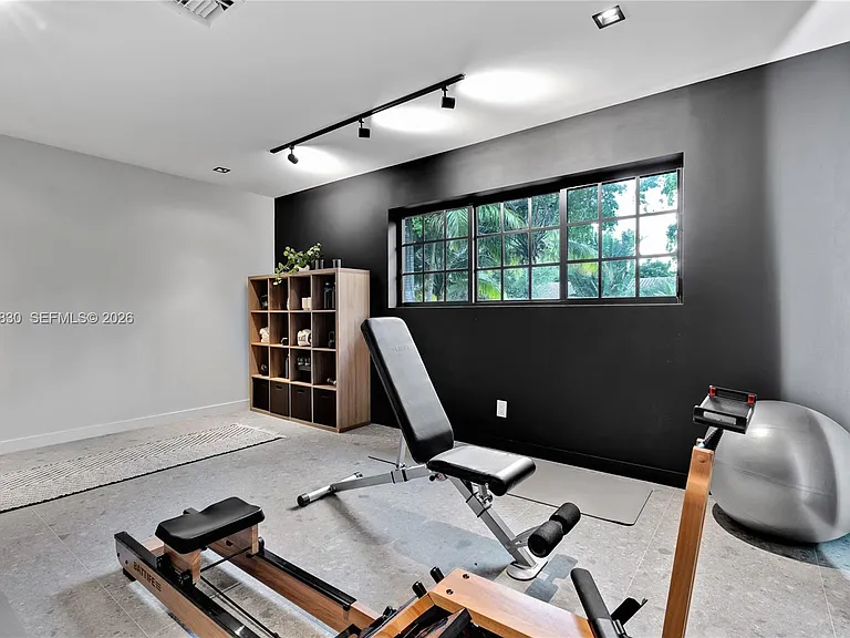 2500 Bayview Dr — Photo 62
