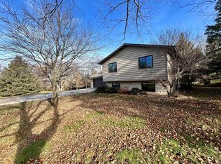20 Zumbro Ridge Dr, Mantorville, MN 55955