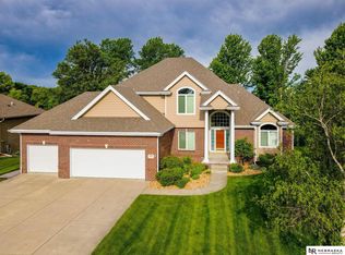 5205 Deer Ridge Dr, Eagle, NE 68347