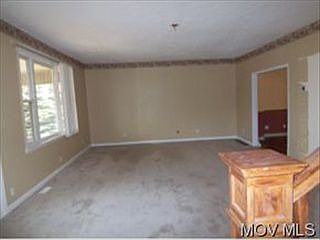 2nd image of 1008 Laird Ave