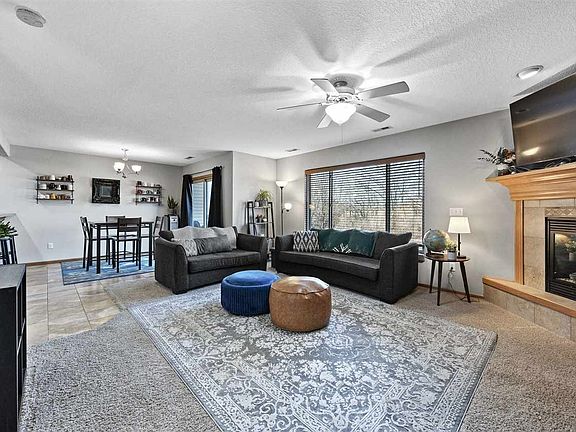 4th image of 1249 Nicholas Ln