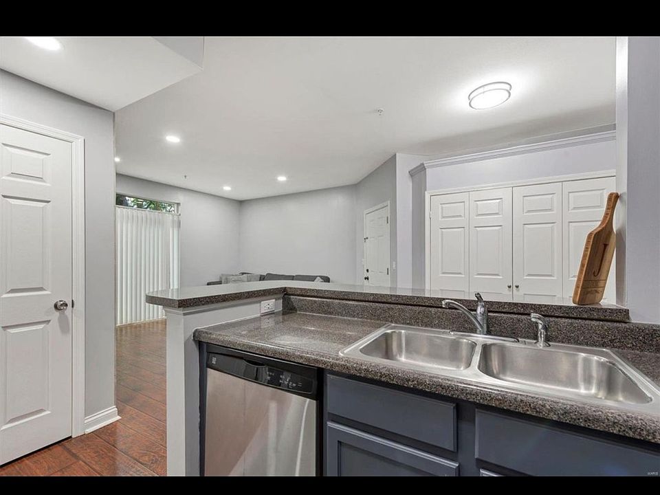 1st image of 1236 Garden Circle Dr #C
