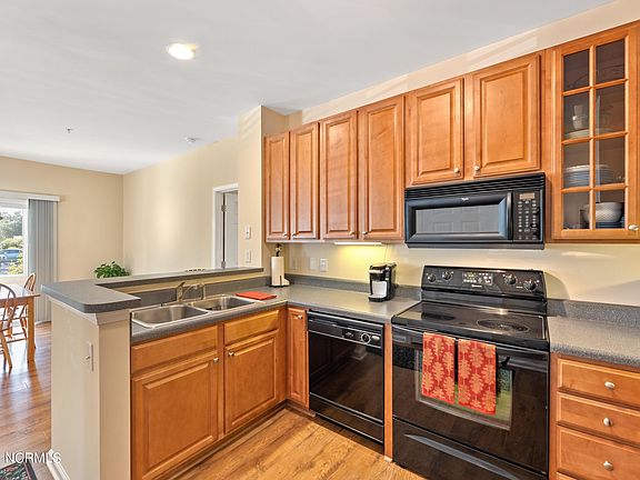 4th image of 3905 River Front Pl Unit 101