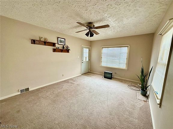 4th image of 1360 Edgehill Ave SE