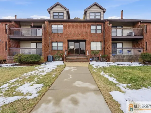 133 Beverly Hills Ter APT G, Woodbridge, NJ 07095