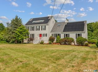 70 Stepstone Hill Rd, Guilford, CT 06437