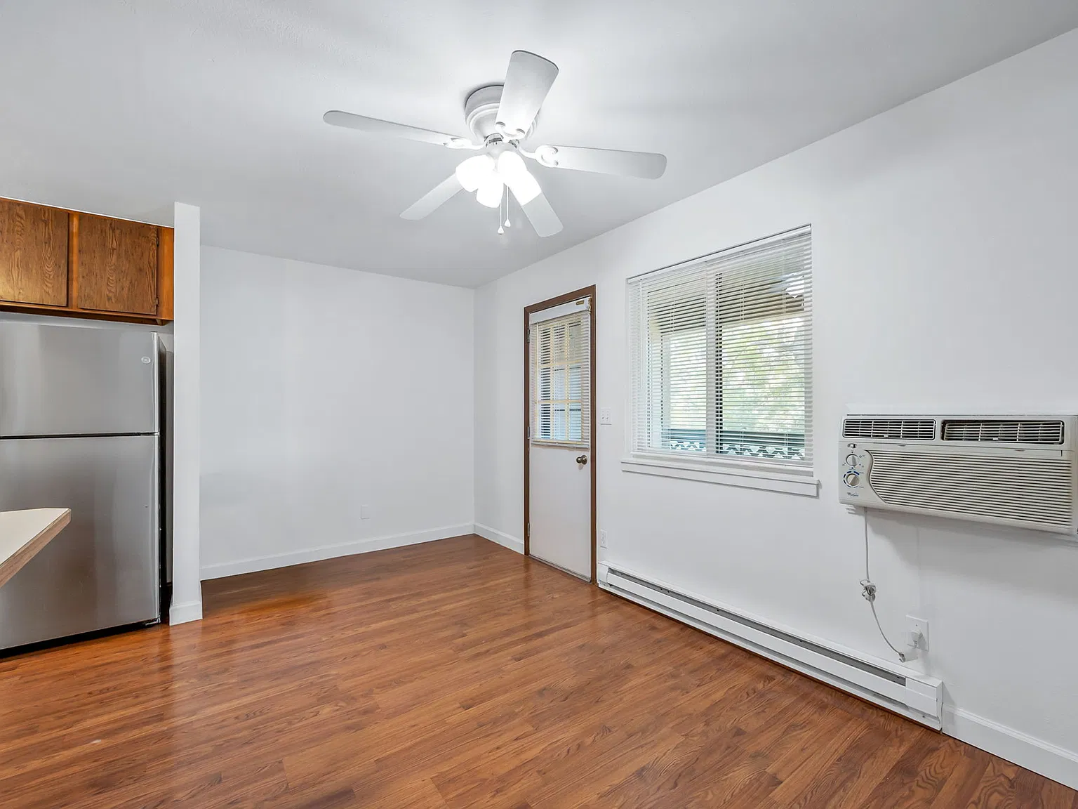 2 bed, 938 sqft, $1,650 — Photo 4
