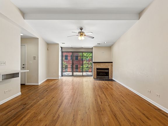 3rd image of 1901 S Clark St Unit B