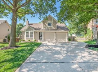 9918 Parkview Ave, Kansas City, KS 66109