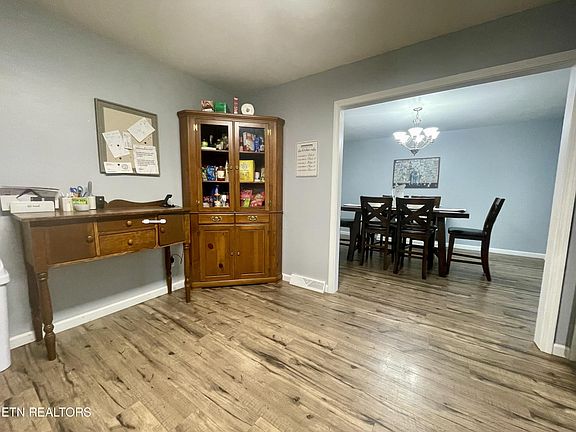 3rd image of 6740 Bonneville Dr