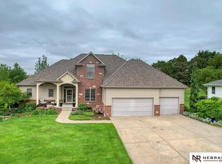 575 Franklin Dr, Crete, NE 68333