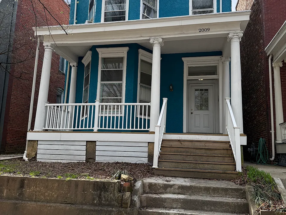 2009 Floyd Ave #4