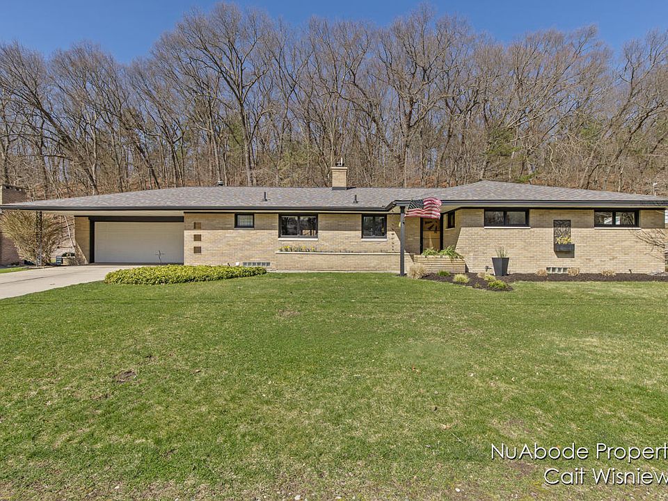 1st image of 4041 Nob Hill Dr