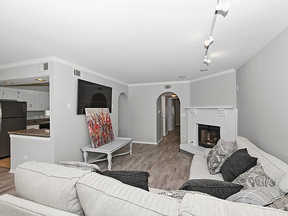 4th image of 16743 S Paxton Ave #3N