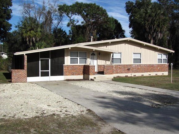 1st image of 777 SE 9th Cir