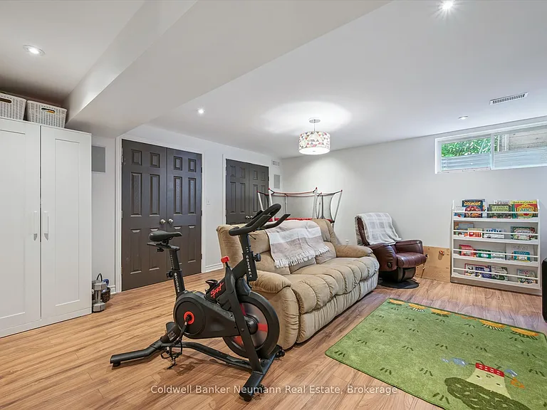 165 Terraview Cres #2 — Photo 28