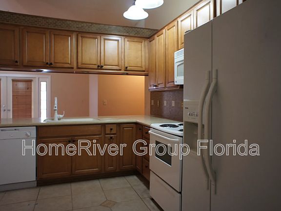 4th image of 7824 Glascow Dr