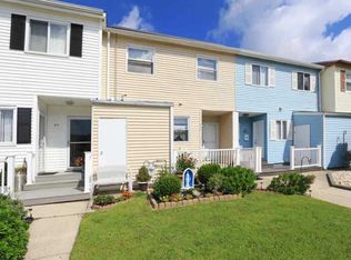 416 Essex Ct, Ventnor, NJ 08406