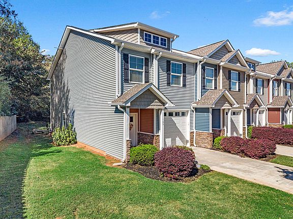 5th image of 105 Valley Creek Dr