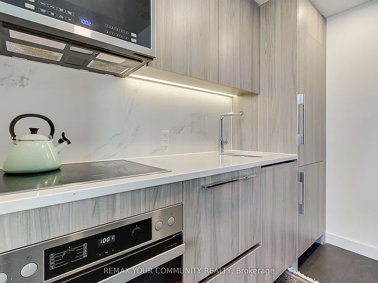 38 Widmer St #2809 — Photo 10
