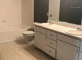 18457 Bridle Club Dr, Tampa, FL 33647