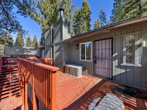 219 S Benjamin Dr APT B, Stateline, NV 89449