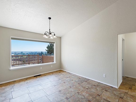 5th image of 3244 SW 34th St